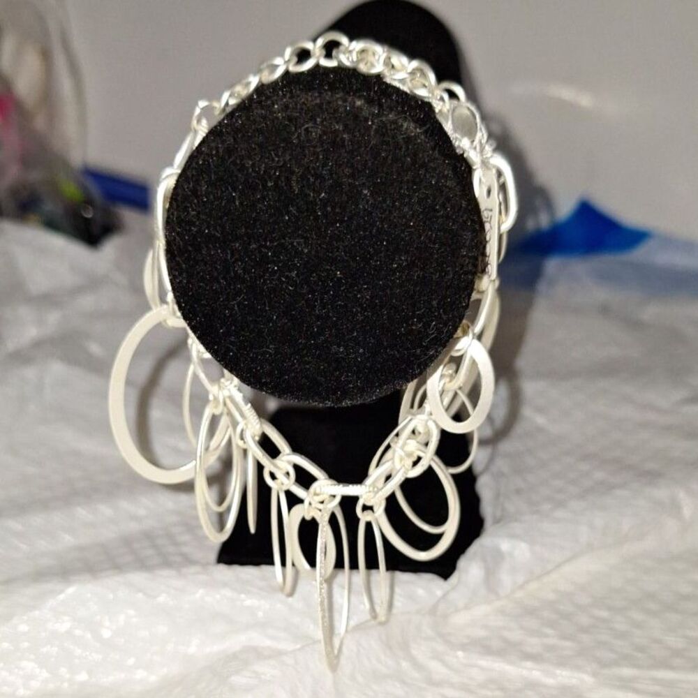 A Napier Vintage 90's Matte Silver Tone Oval Disc Bracelet Elegant Runway Y2K